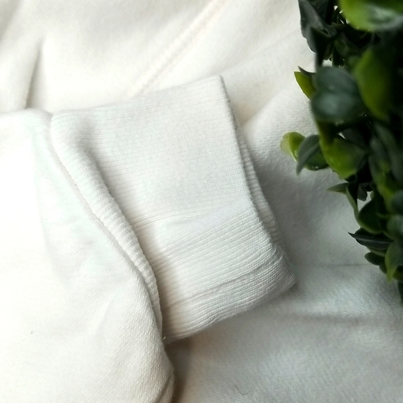 GAP x Disney Snow White Baby Pink Sweatshirt, Size 3 ~ VGUC - Picture 8 of 8